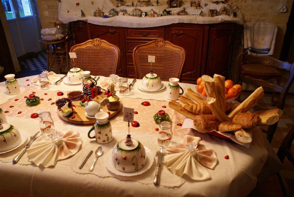 Maryse Et Jean-Pierre Bed & Breakfast Longues-sur-Mer Екстериор снимка